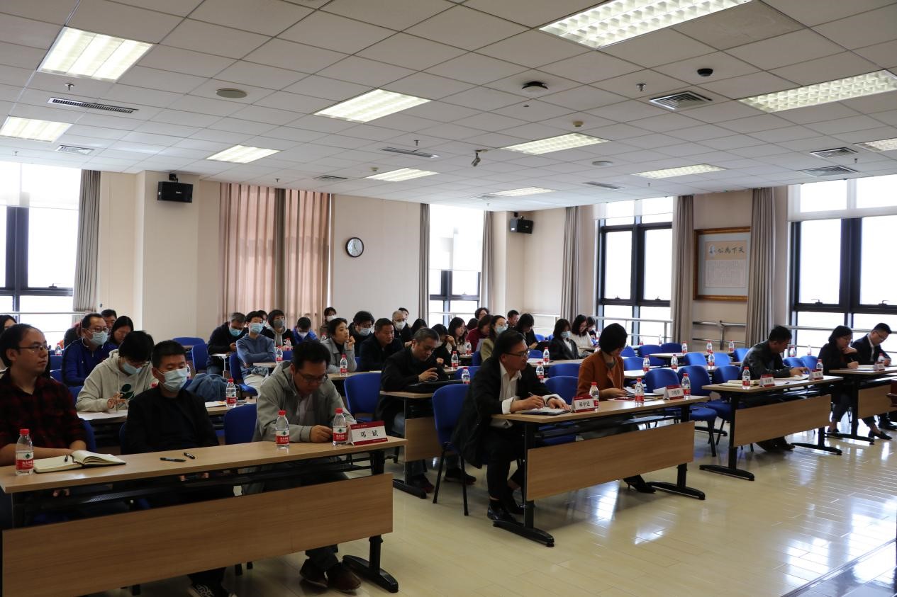 英国上市公司官网365学习贯彻习近平新时代中国特色社会主义思想主题教育传达学习暨动员部署大会 图片1.jpg